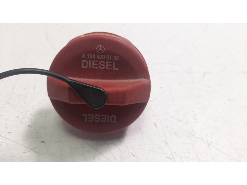 Recambio de tapon combustible para mercedes-benz clase gl (x166) gl 350 bluetec 4matic (166.824) referencia OEM IAM A1644700130 
