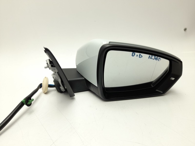 Recambio de retrovisor derecho para audi a1 sportback (gba) 30 tfsi referencia OEM IAM 82B857410F  