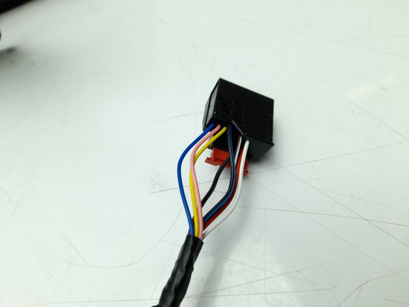 Recambio de retrovisor derecho para audi a1 sportback (gba) 30 tfsi referencia OEM IAM 82B857410F  
