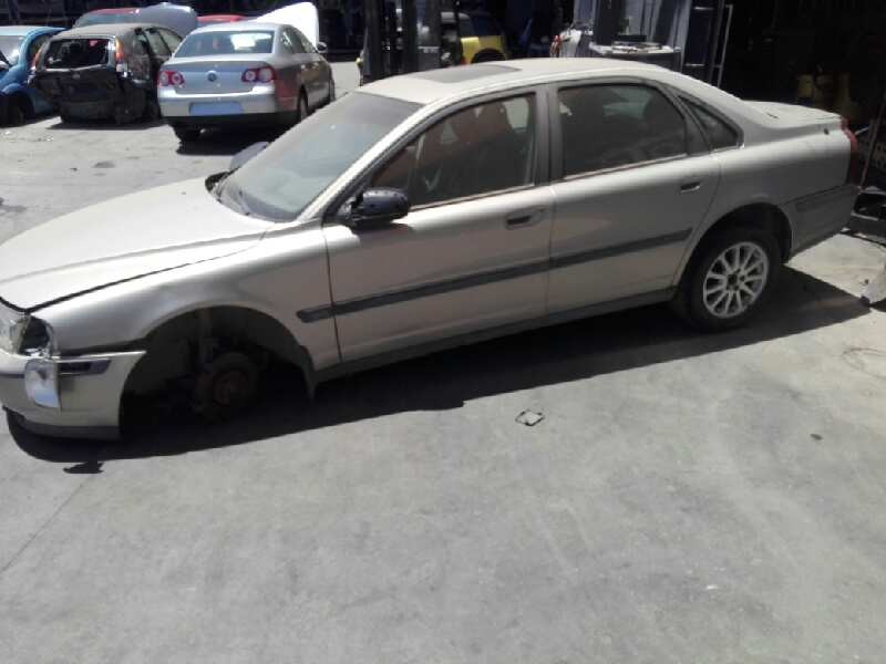 volvo s80 berlina del año 2000