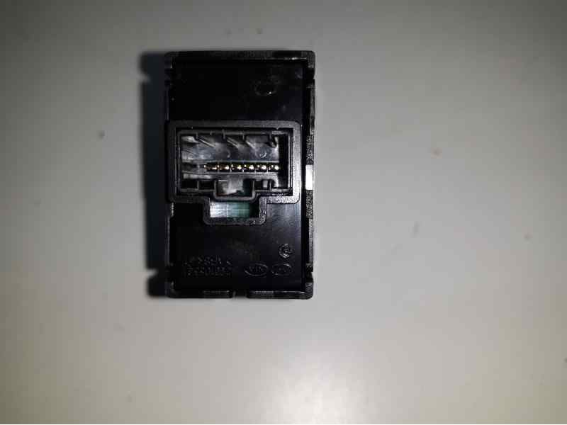 Recambio de warning para kia rio emotion referencia OEM IAM 937901W000  