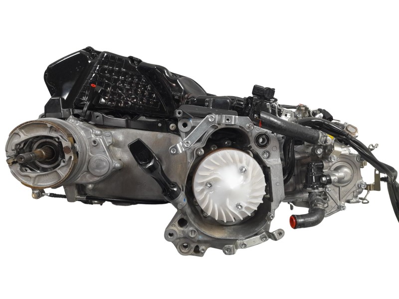 Recambio de motor completo para honda pcx 125 referencia OEM IAM JK05E  