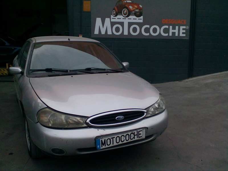 ford mondeo berlina (gd) del año 2000