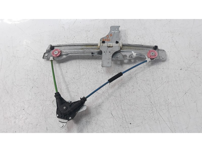 Recambio de elevalunas trasero derecho para peugeot 208 1.2 12v vti referencia OEM IAM 9673153880  