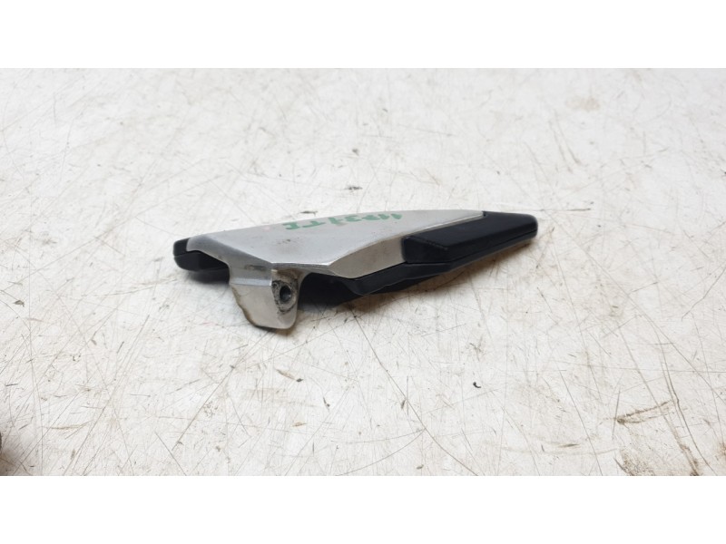 Recambio de estribera izquierda para honda pcx 125 referencia OEM IAM 50741K1ZJ10ZA  