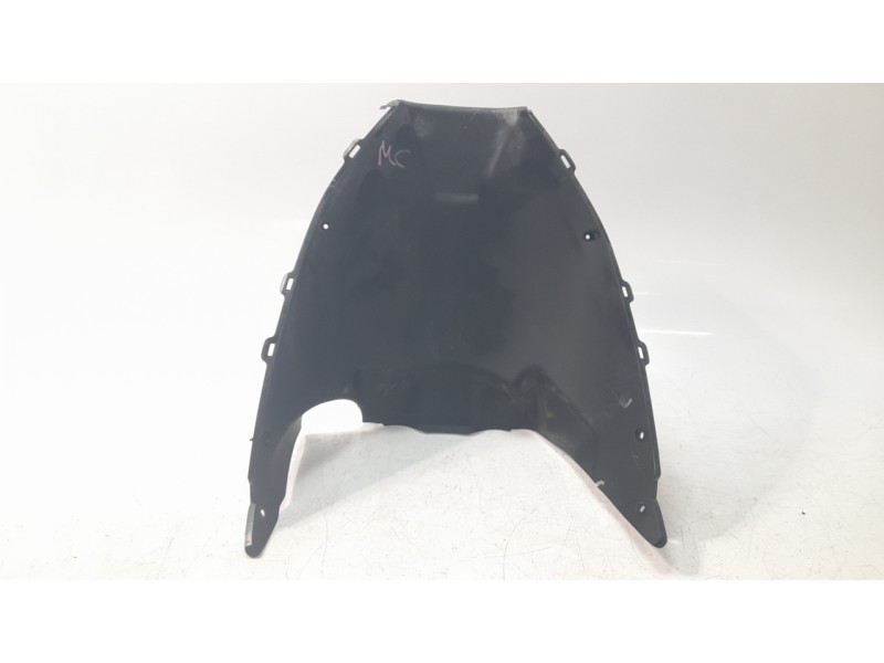 Recambio de moldura para honda pcx 125 referencia OEM IAM 64521K1ZJ10  