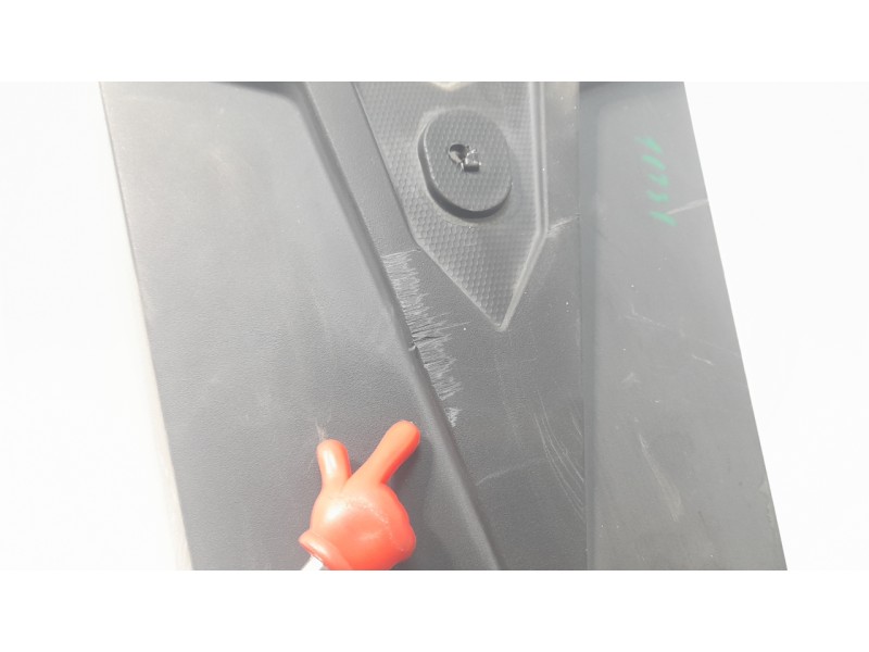 Recambio de portamatriculas para honda pcx 125 referencia OEM IAM 80101K1YD10  