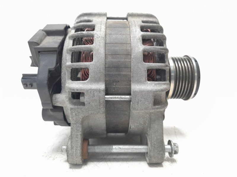 Recambio de alternador para renault megane iv hatchback (b9a/m/n_) 1.5 dci 110 (b9a3) referencia OEM IAM 231004EA0AF  