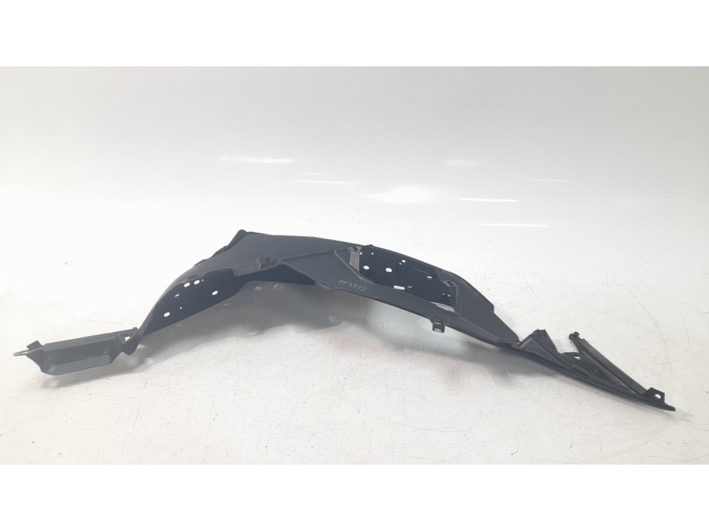 Recambio de moldura para honda pcx 125 referencia OEM IAM 64321K1ZJ10ZA  
