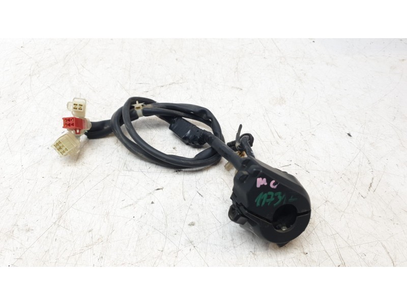Recambio de piña luces izquierda para honda pcx 125 referencia OEM IAM 35200K1YD12  