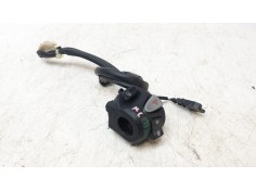 Recambio de piña luces derecha para honda pcx 125 referencia OEM IAM 35160K1ZJ12  