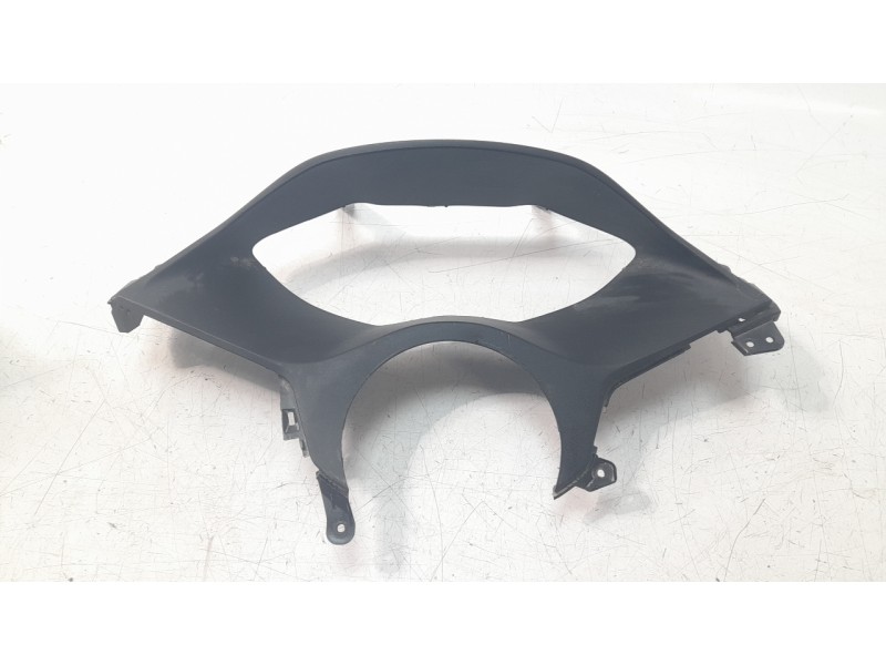 Recambio de moldura para honda pcx 125 referencia OEM IAM 64337K1ZJ10ZA  