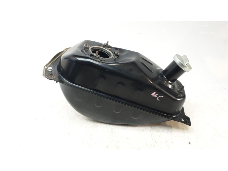 Recambio de deposito combustible para honda pcx 125 referencia OEM IAM 17510K1ZJ10  