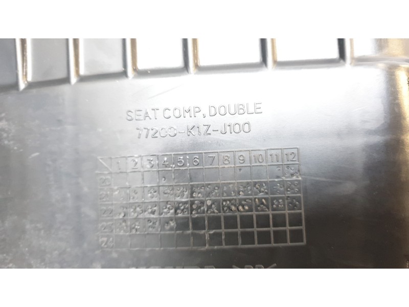 Recambio de asiento delantero para honda pcx 125 referencia OEM IAM 77200K1ZJ10ZC  