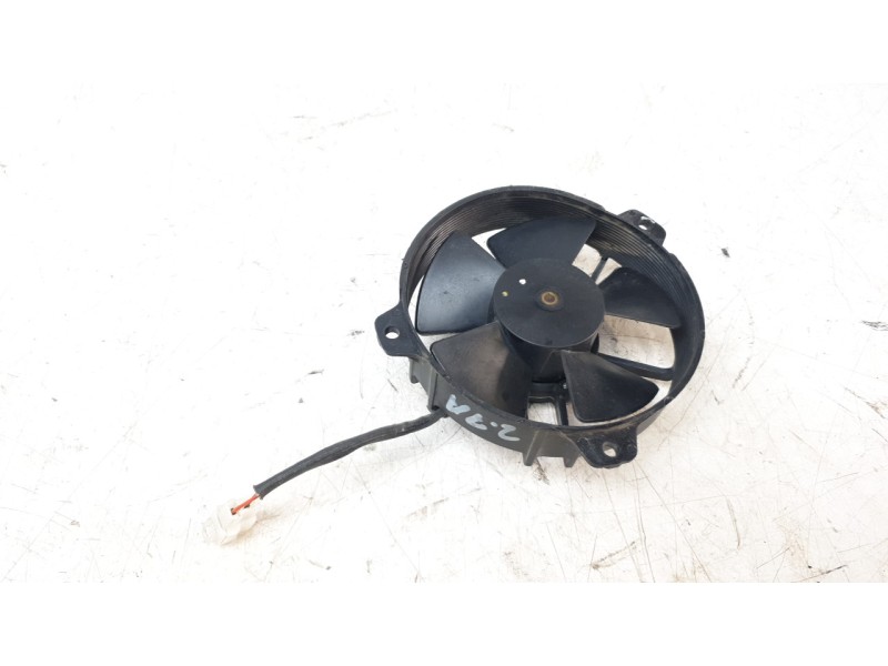 Recambio de electroventilador para ktm 125 duke 125 duke referencia OEM IAM FM5NX  