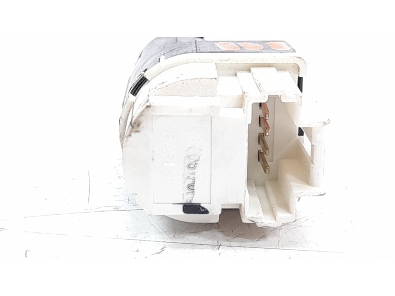 Recambio de interruptor para renault clio iv 0.9 referencia OEM IAM 253206170R  