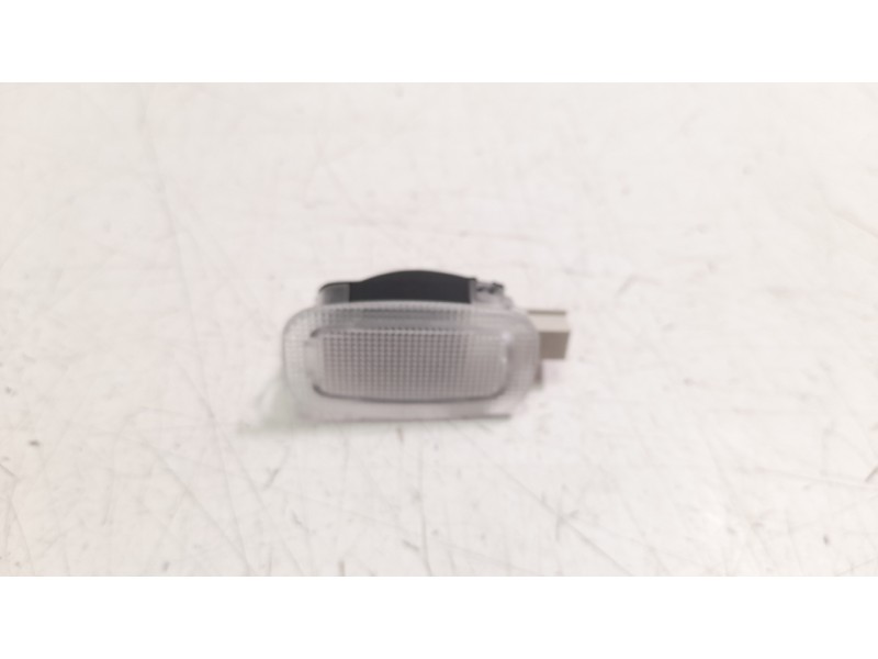Recambio de luz interior para mercedes-benz clase gl (x166) gl 350 bluetec 4matic (166.824) referencia OEM IAM A0028202101  