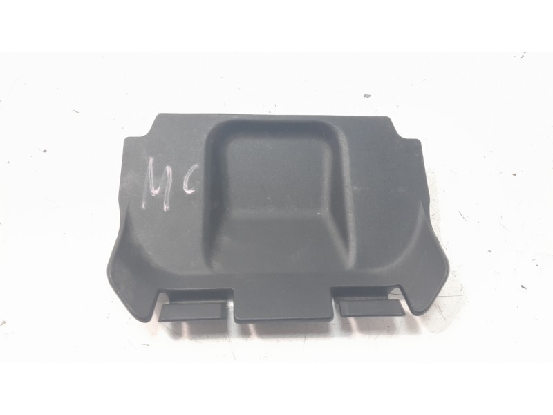 Recambio de moldura para honda pcx 125 referencia OEM IAM 81322K1ZJ100  