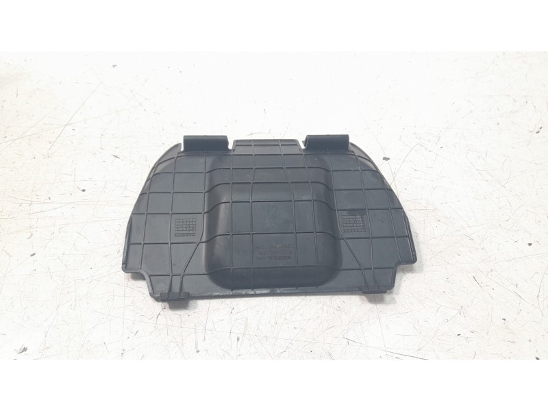 Recambio de moldura para honda pcx 125 referencia OEM IAM 81322K1ZJ100  