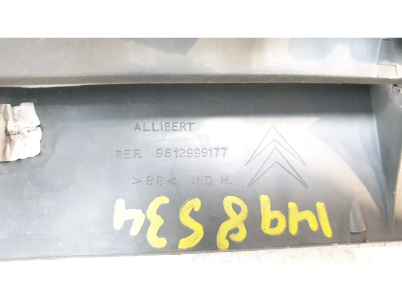 Recambio de rejilla delantera para citroën c15 furgoneta/monovolumen (vd_) 1.8 d referencia OEM IAM 9612999177  