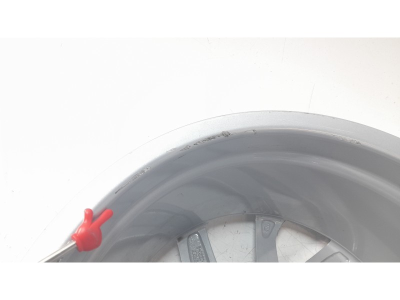 Recambio de llanta para audi a1 sportback (gba) 30 tfsi referencia OEM IAM 82A601025B  