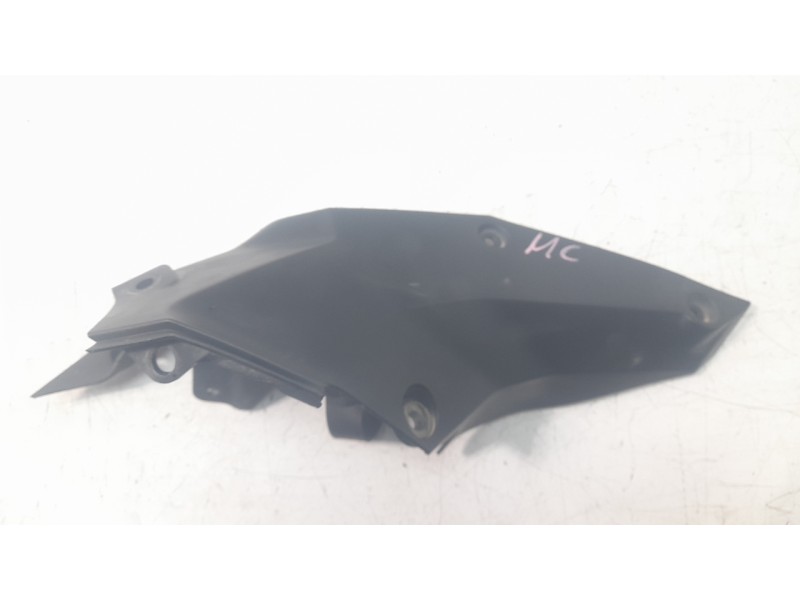 Recambio de moldura para ktm 125 duke 125 duke referencia OEM IAM 93008056000  