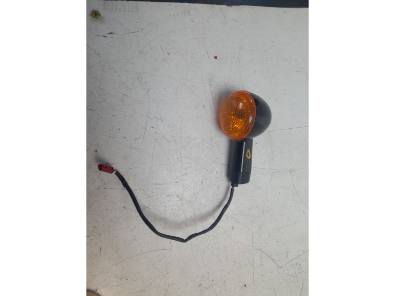 Recambio de piloto delantero derecho para royal enfield super meteor 650 super meteor 650 referencia OEM IAM RAN00115  