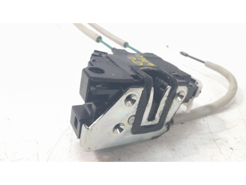 Recambio de cerradura puerta delantera derecha para ssangyong xlv suv e-xgi 160 referencia OEM IAM 7122035000  