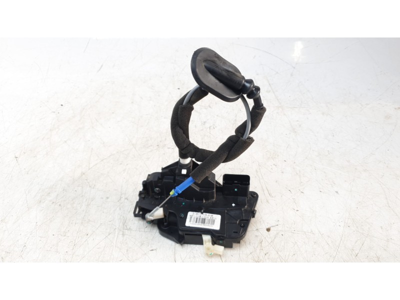 Recambio de cerradura puerta delantera izquierda para byd atto 3 ev referencia OEM IAM SC2EM6105200  