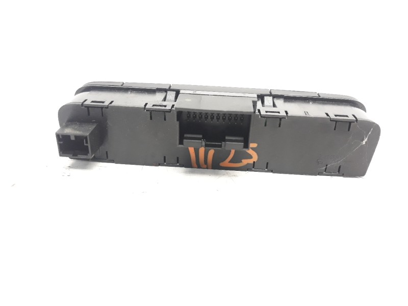 Recambio de mando multifuncion para seat ibiza sc (6p5) style referencia OEM IAM 6P0927137E  