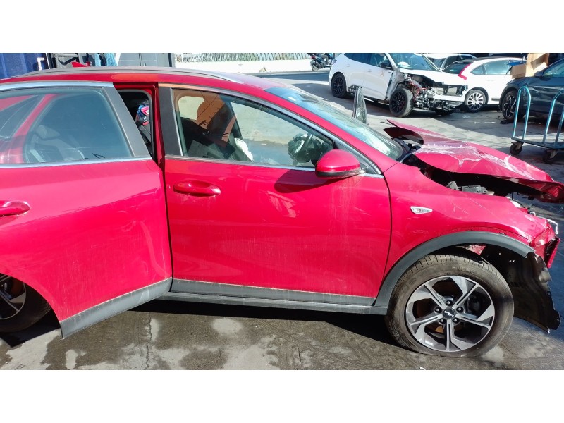 Recambio de puerta delantera derecha para kia xceed 1.0 t-gdi 74 kw (100 cv) referencia OEM IAM   