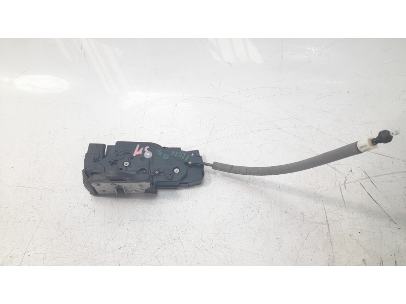Recambio de cerradura puerta delantera derecha para mercedes-benz cla-klasse (bm 118) cla 250 e (118.385) referencia OEM IAM A17