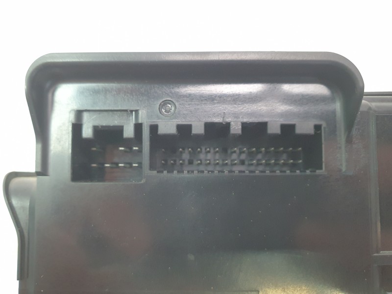 Recambio de modulo electronico para mazda 3 berlina (bp) evolution referencia OEM IAM BGMC67560  