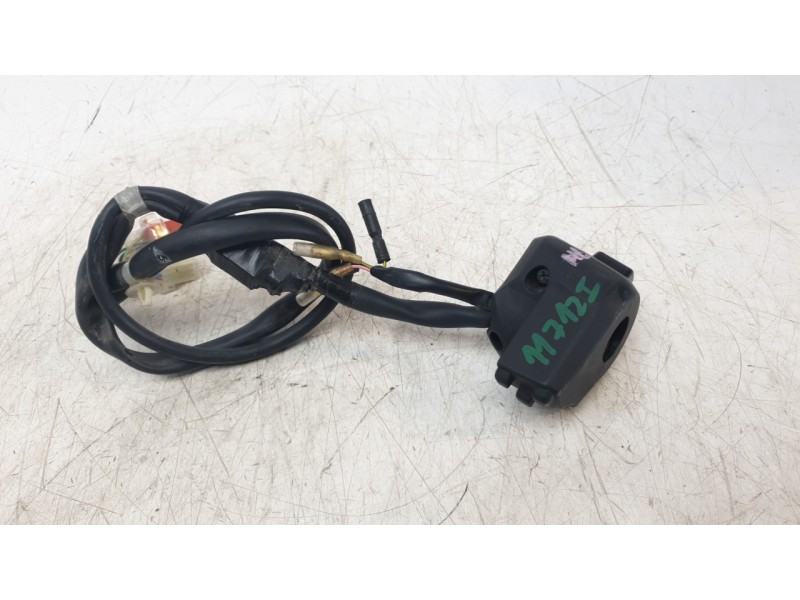 Recambio de piña luces izquierda para honda pcx 125 pcx 125 referencia OEM IAM 35200K1YD12  