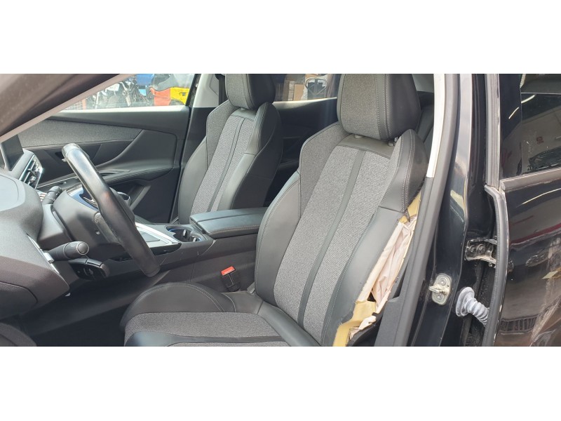 peugeot 3008 del año 2020