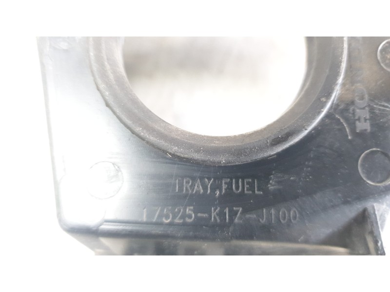 Recambio de moldura para honda pcx 125 pcx 125 referencia OEM IAM 17525K1ZJ100  