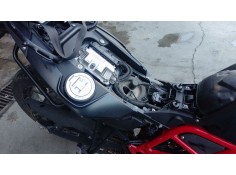 Recambio de deposito combustible para bmw f ( - 800cc) f 700 gs (k70) referencia OEM IAM 16118557630   2