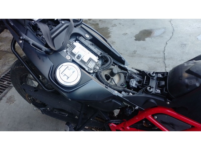 Recambio de deposito combustible para bmw f ( - 800cc) f 700 gs (k70) referencia OEM IAM   