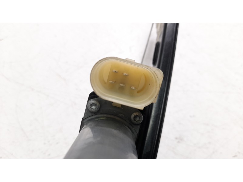 Recambio de elevalunas trasero izquierdo para bmw 1 (f20) 118 d referencia OEM IAM 51357281883  