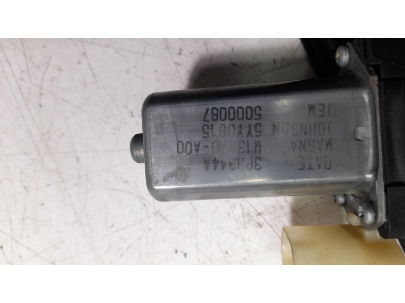 Recambio de elevalunas trasero izquierdo para bmw 1 (f20) 118 d referencia OEM IAM 51357281883  