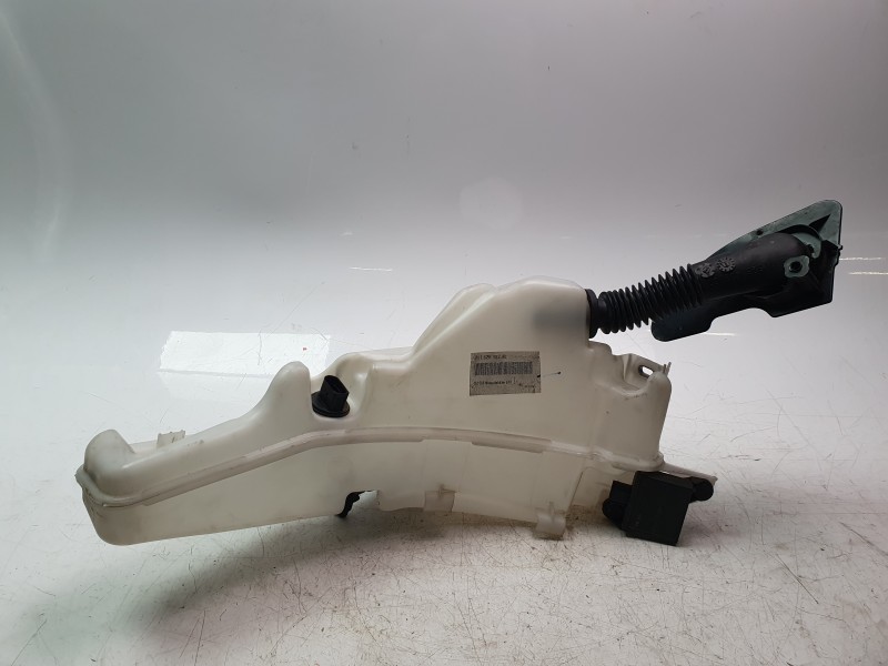 Recambio de deposito limpia para porsche 911 (typ 991) carrera 4s referencia OEM IAM 99152870300  