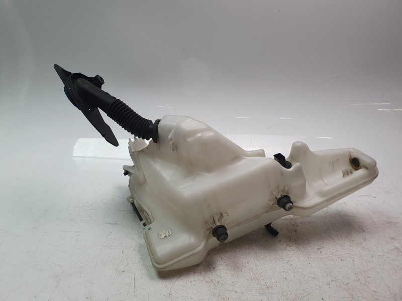 Recambio de deposito limpia para porsche 911 (typ 991) carrera 4s referencia OEM IAM 99152870300  