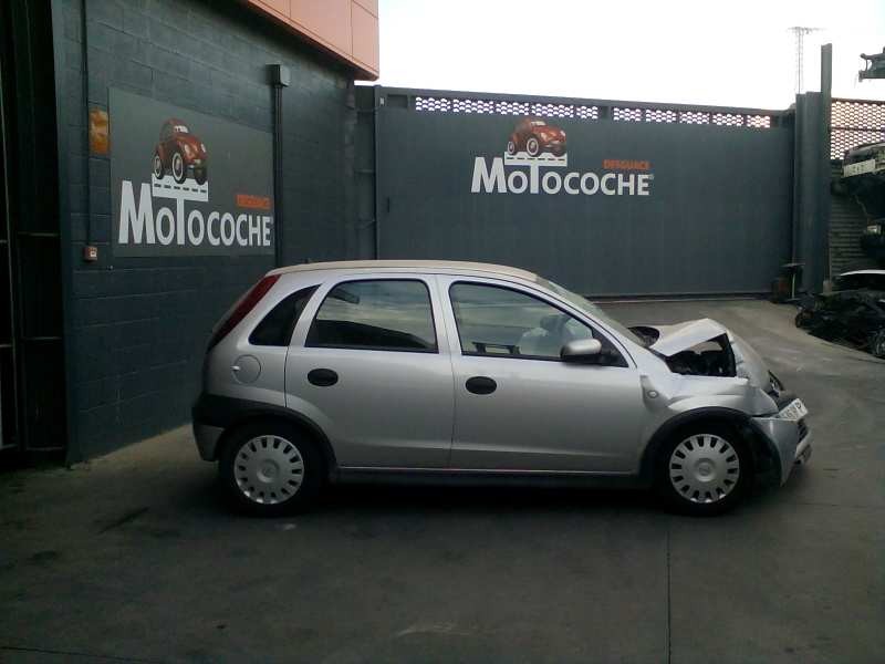 opel corsa c del año 2002