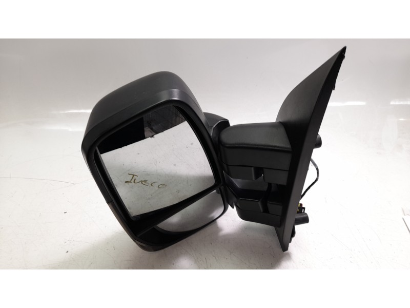 Recambio de retrovisor izquierdo para iveco daily furgón 2.3 diesel referencia OEM IAM 9802495911  1050974014 , 21421401 , FT950