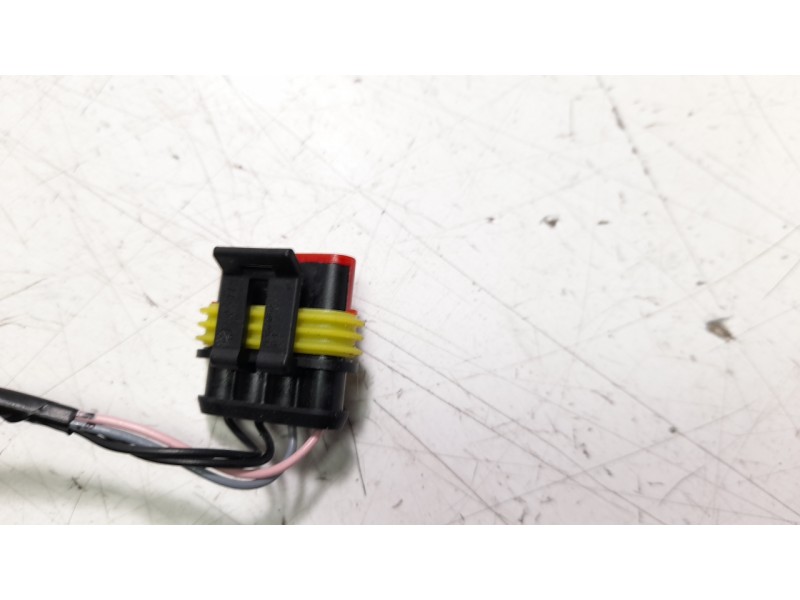 Recambio de retrovisor izquierdo para iveco daily furgón 2.3 diesel referencia OEM IAM 9802495911  1050974014 , 21421401 , FT950