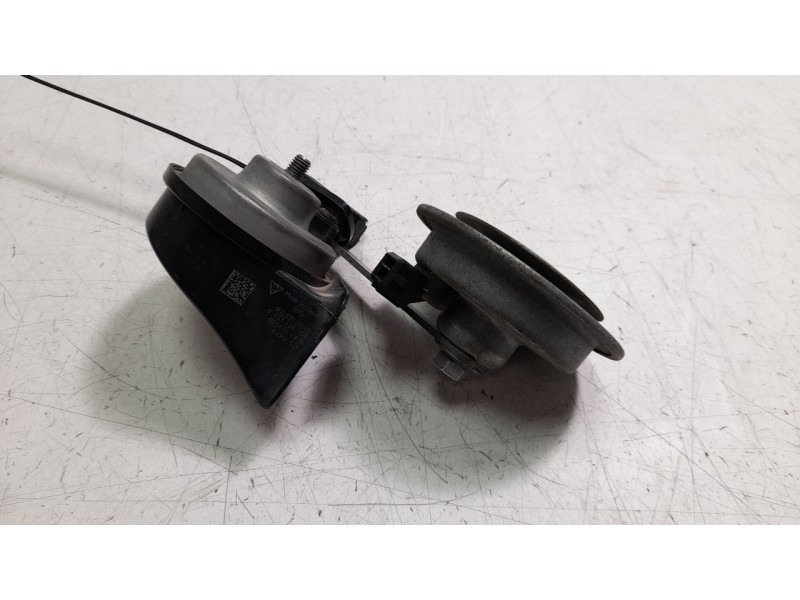 Recambio de claxon para porsche 911 (typ 991) carrera 4s referencia OEM IAM 99163514901  