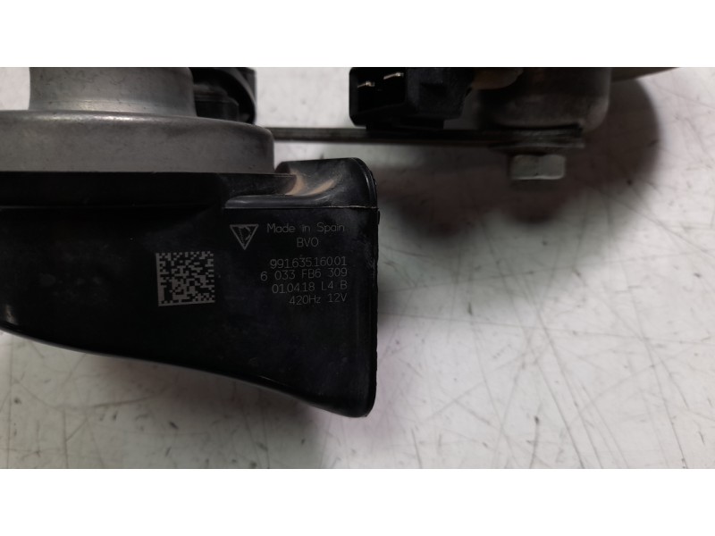 Recambio de claxon para porsche 911 (typ 991) carrera 4s referencia OEM IAM 99163514901  