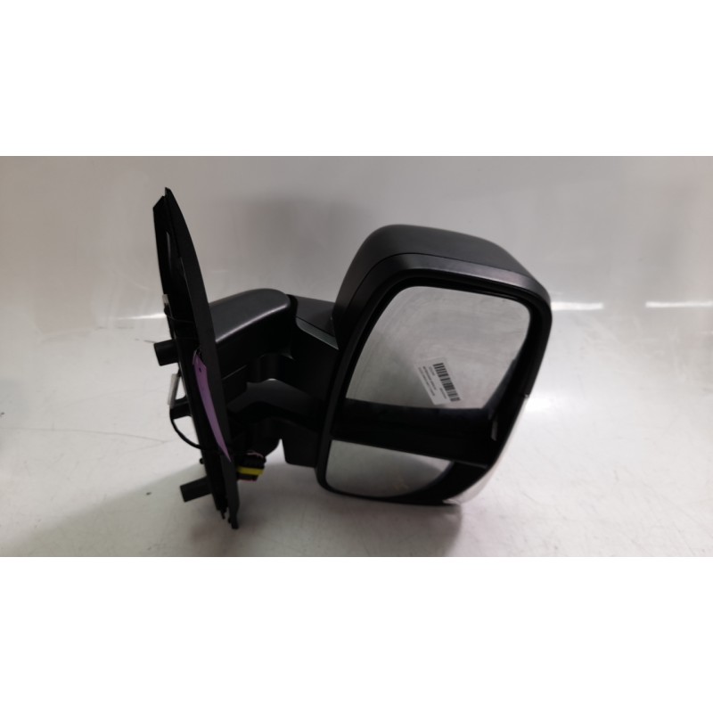 Recambio de retrovisor derecho para iveco daily furgón 2.3 diesel referencia OEM IAM 5802495904  1050974013 , FT9507003 , 214214