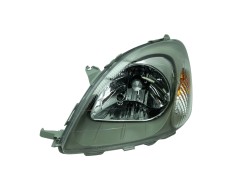 Recambio de faro izquierdo para toyota yaris (_p1_) 1.0 (scp10_) referencia OEM IAM 811700D011 108904302 108904302 , TY3204814 , 2