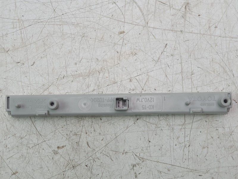 Recambio de luz central de freno para toyota yaris (_p21_, _pa1_, _ph1_) 1.5 (mxpa11) referencia OEM IAM 81006K0020  